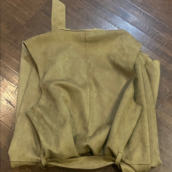 Cato Sleeveless Tan Suede Vest with Belt - Picture 5 of 5